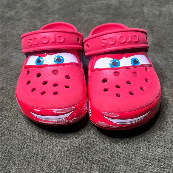 Lightening McQueen Crocs 10C - Picture 1 of 4